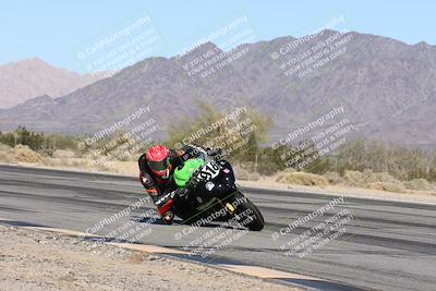 media/Dec-07-2025-CVMA (Sun) [[3e7d2de5dc]]/Race 4-Supersport Middleweight/